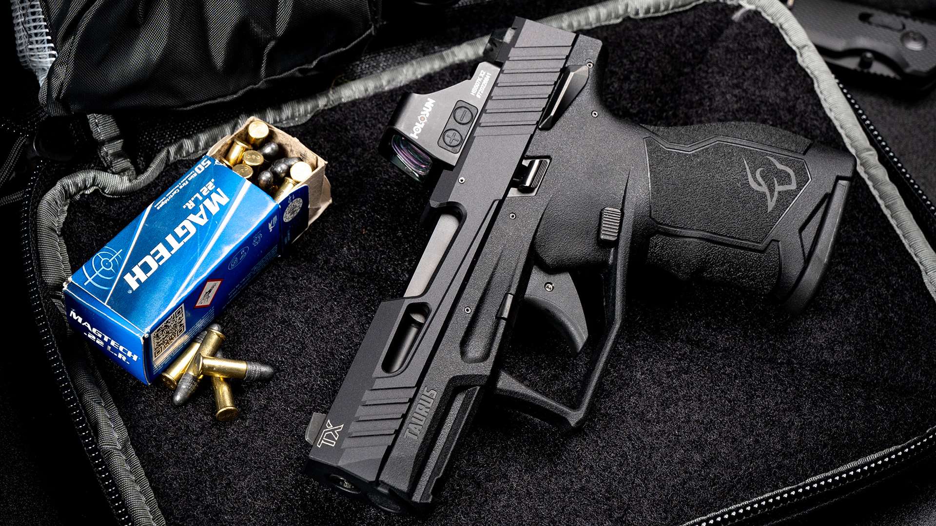 Taurus TX22 with Holosun optic