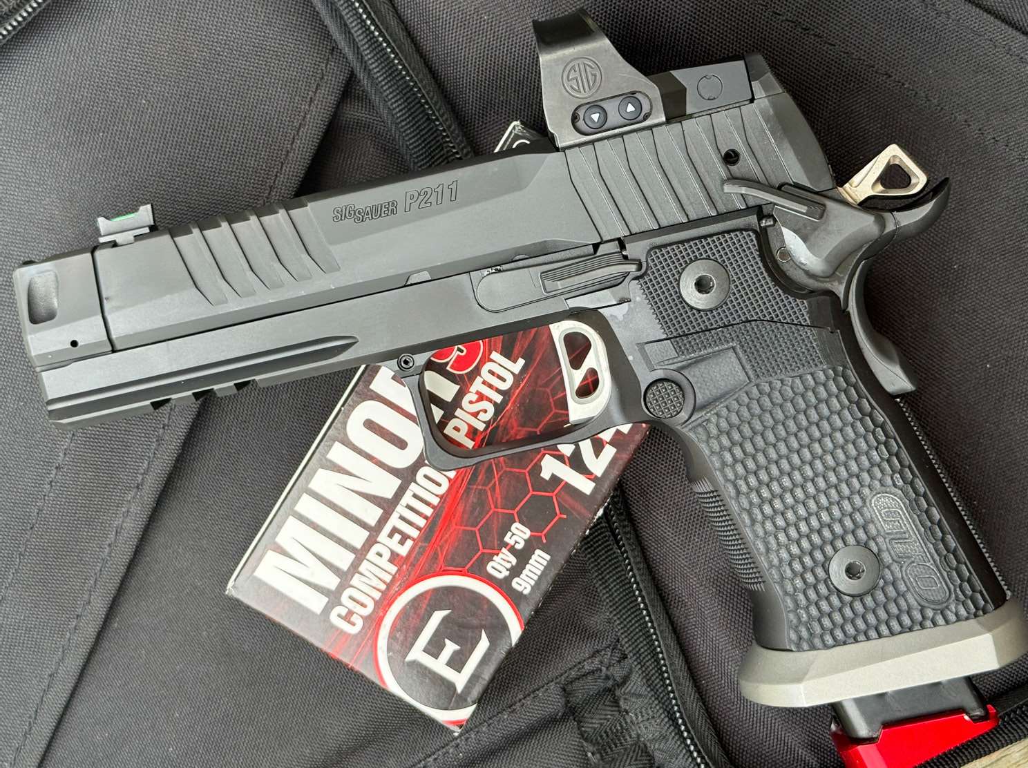 SIG P211-GTO and Eley minor 9 mm ammo