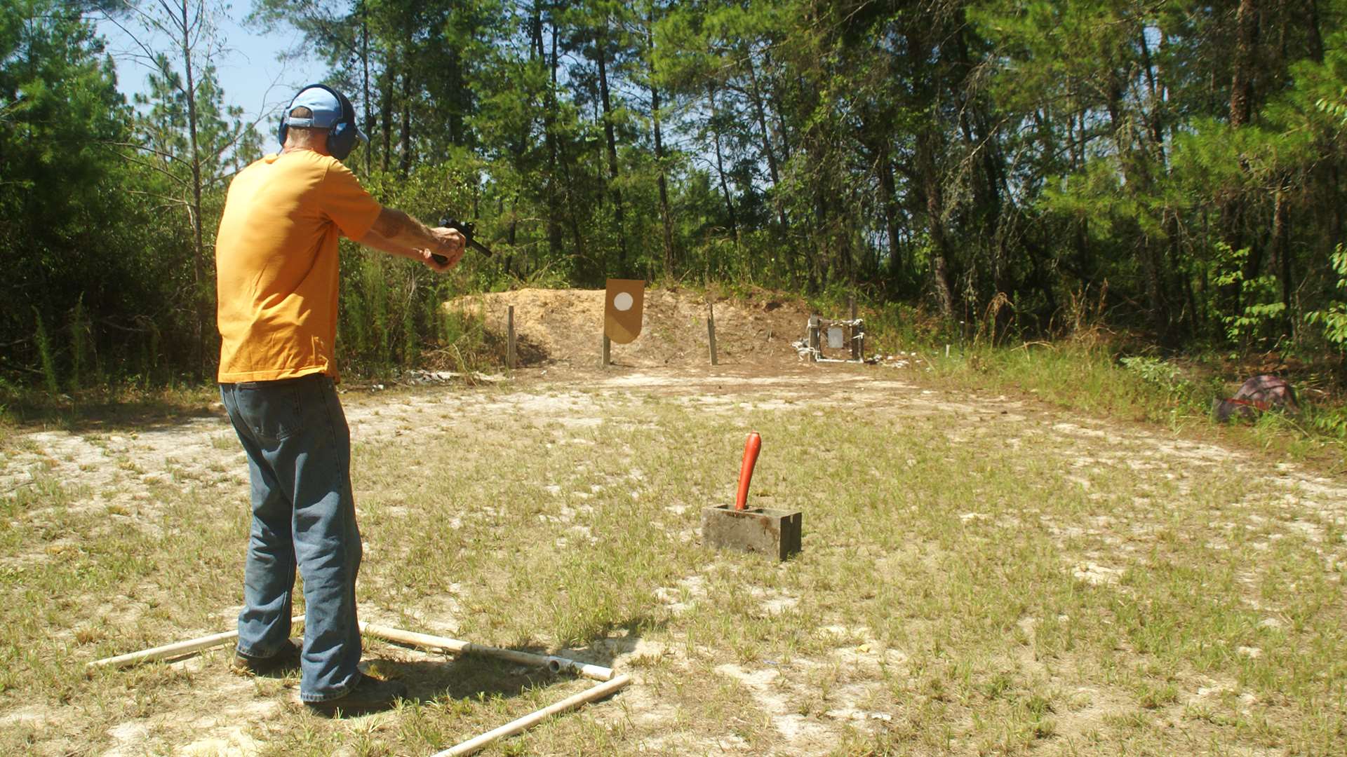 Shooting Steel Challenge targets