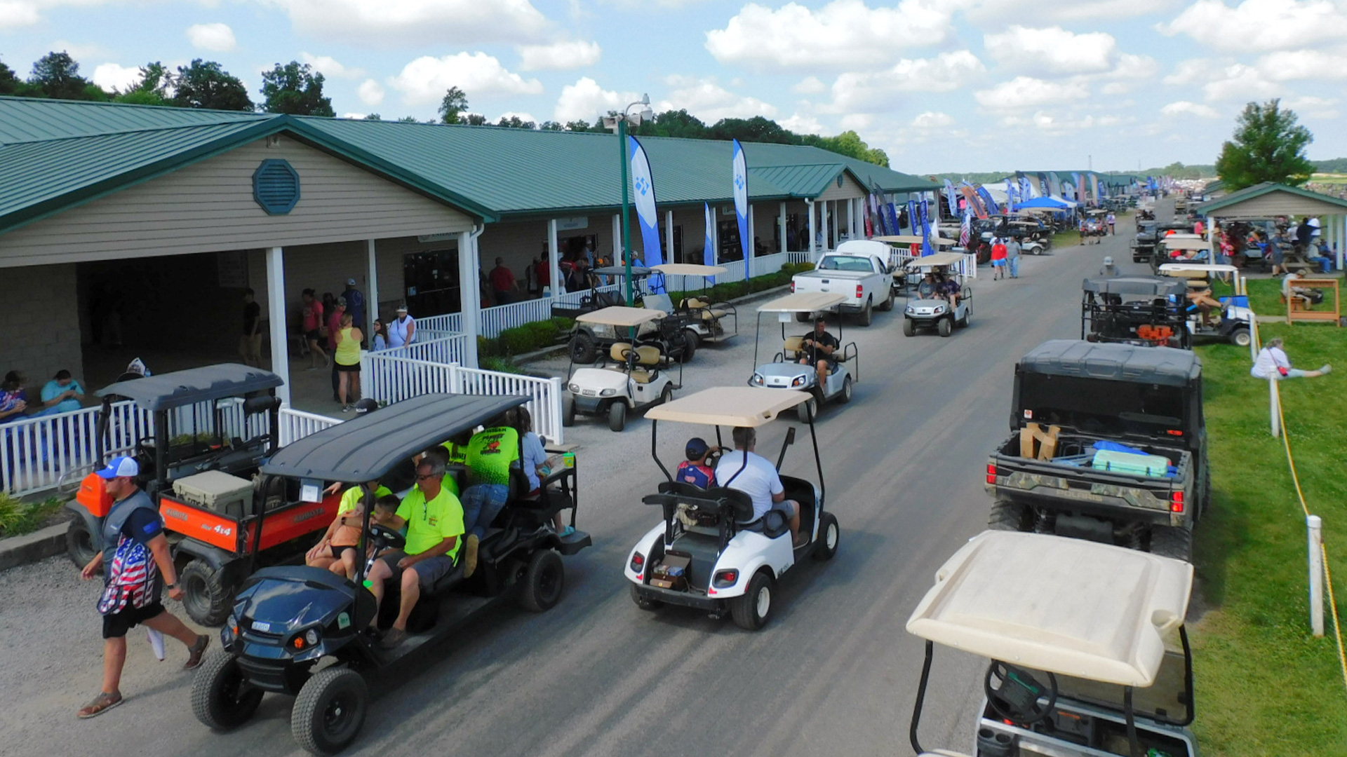 Vendor row