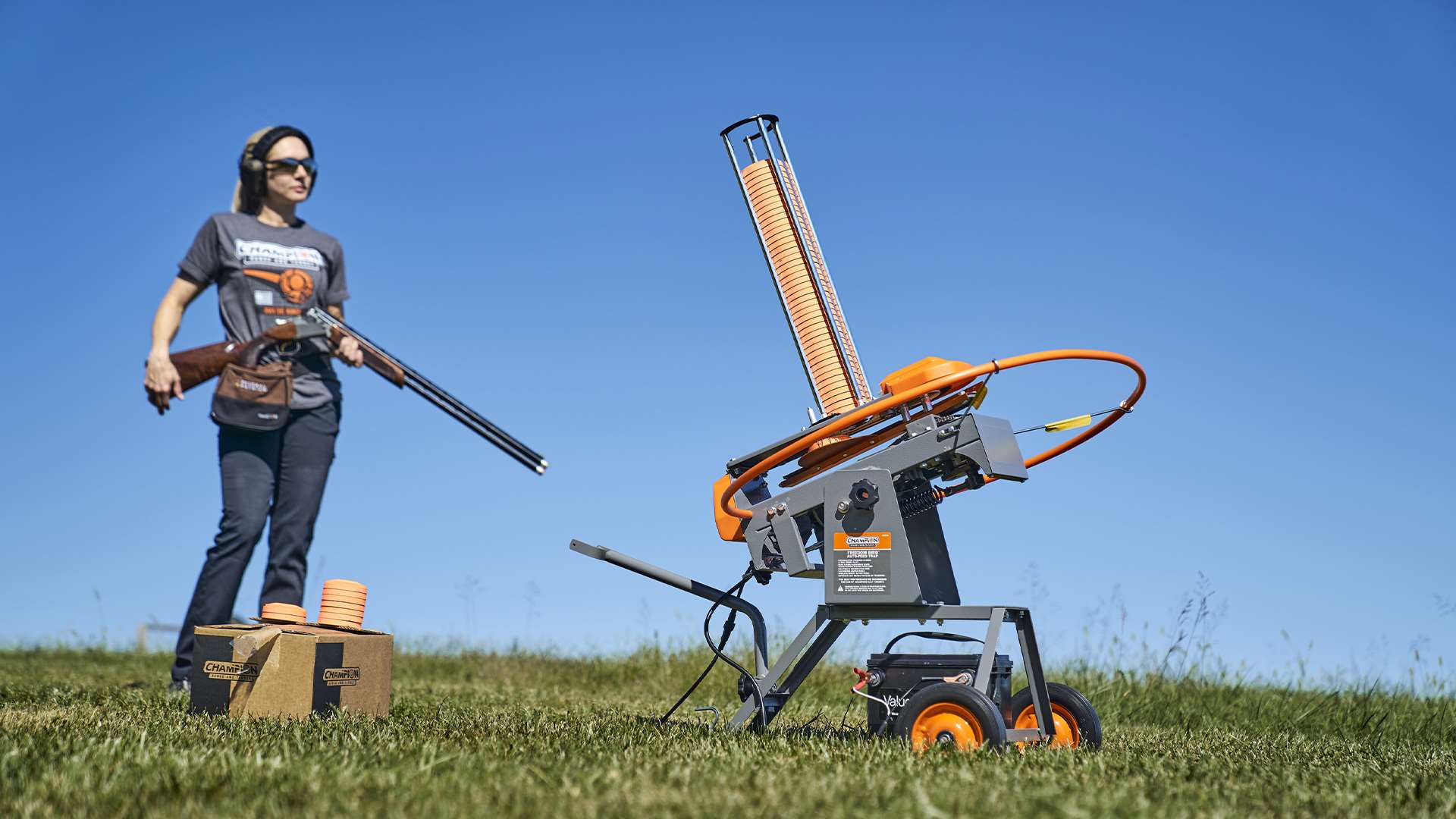 Champion FreedomBird Auto-Feed Trap Thrower