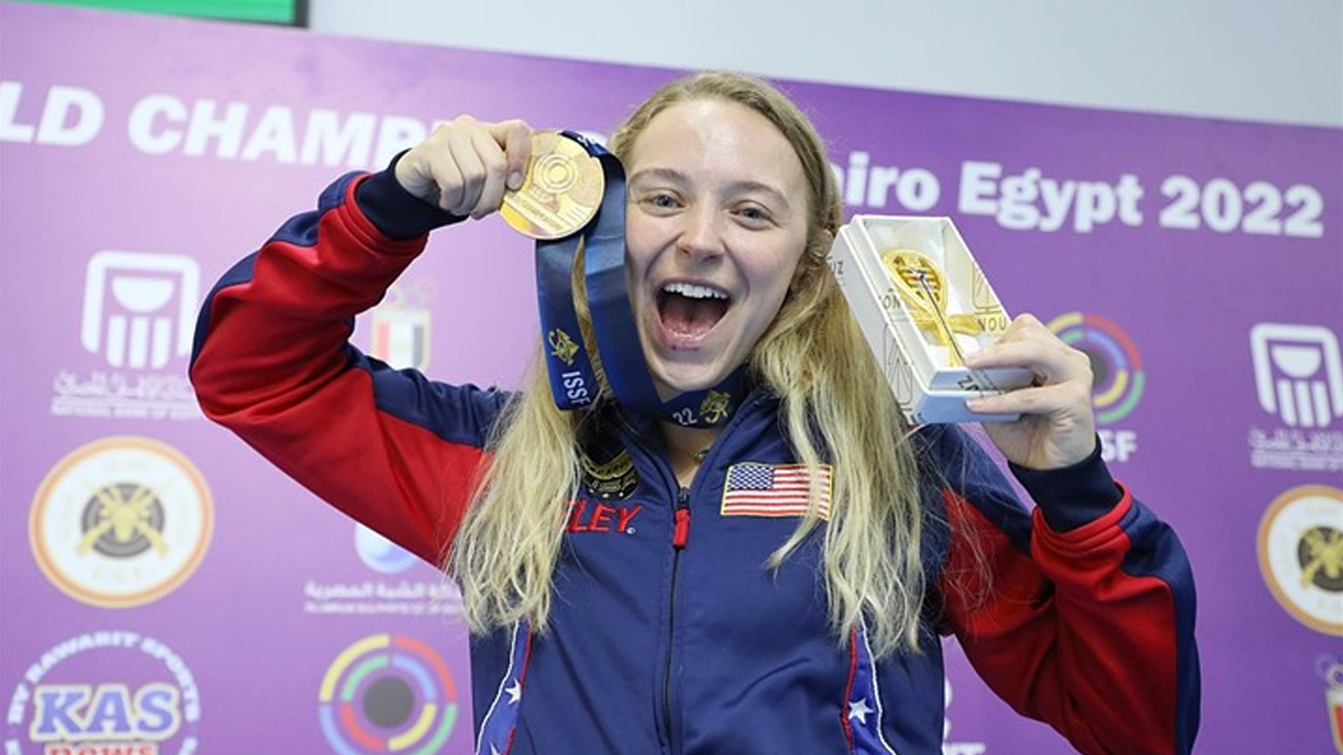 Alison Weisz with gold medal