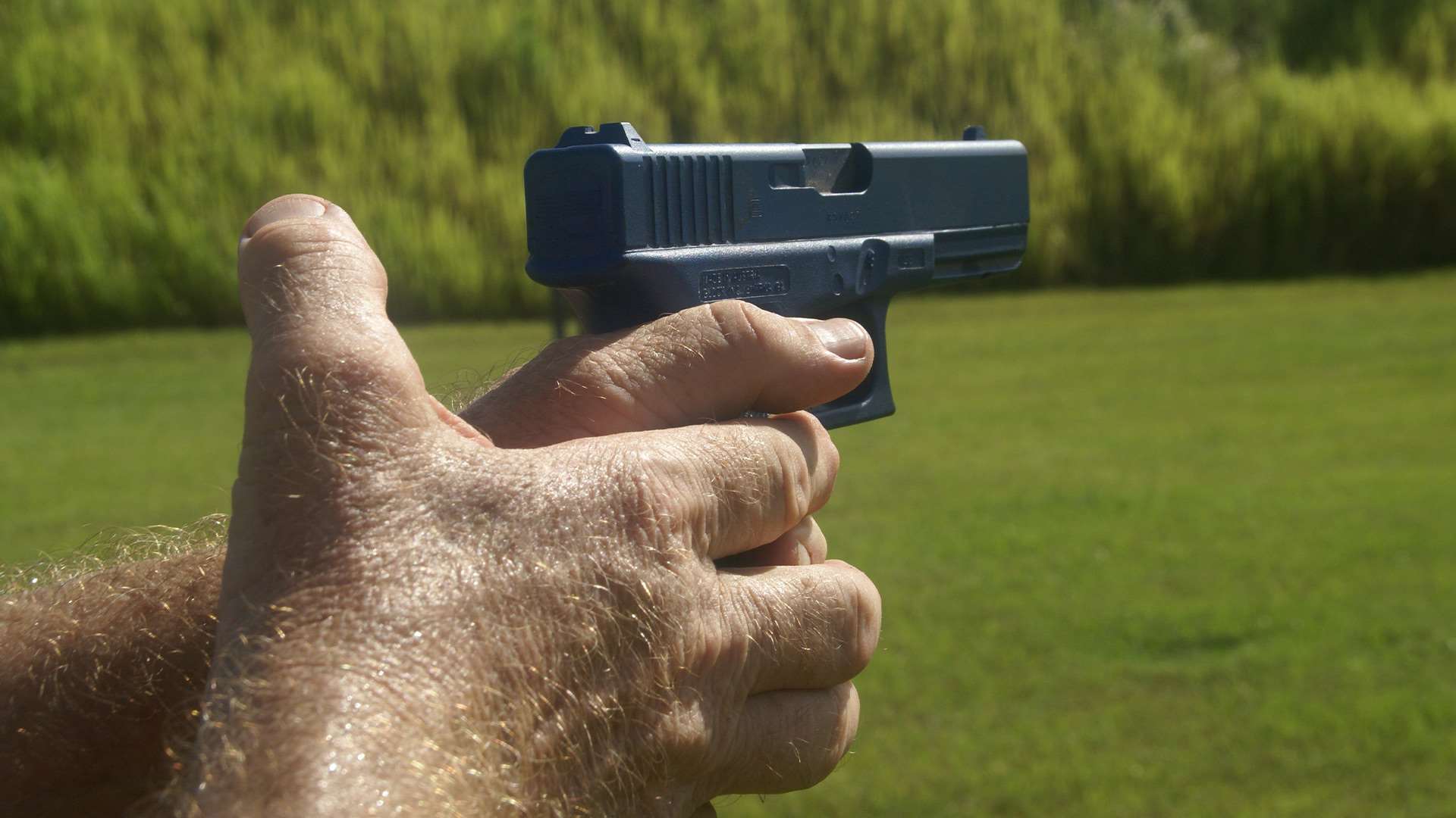 Glock pistol ambidextrous freestyle grip
