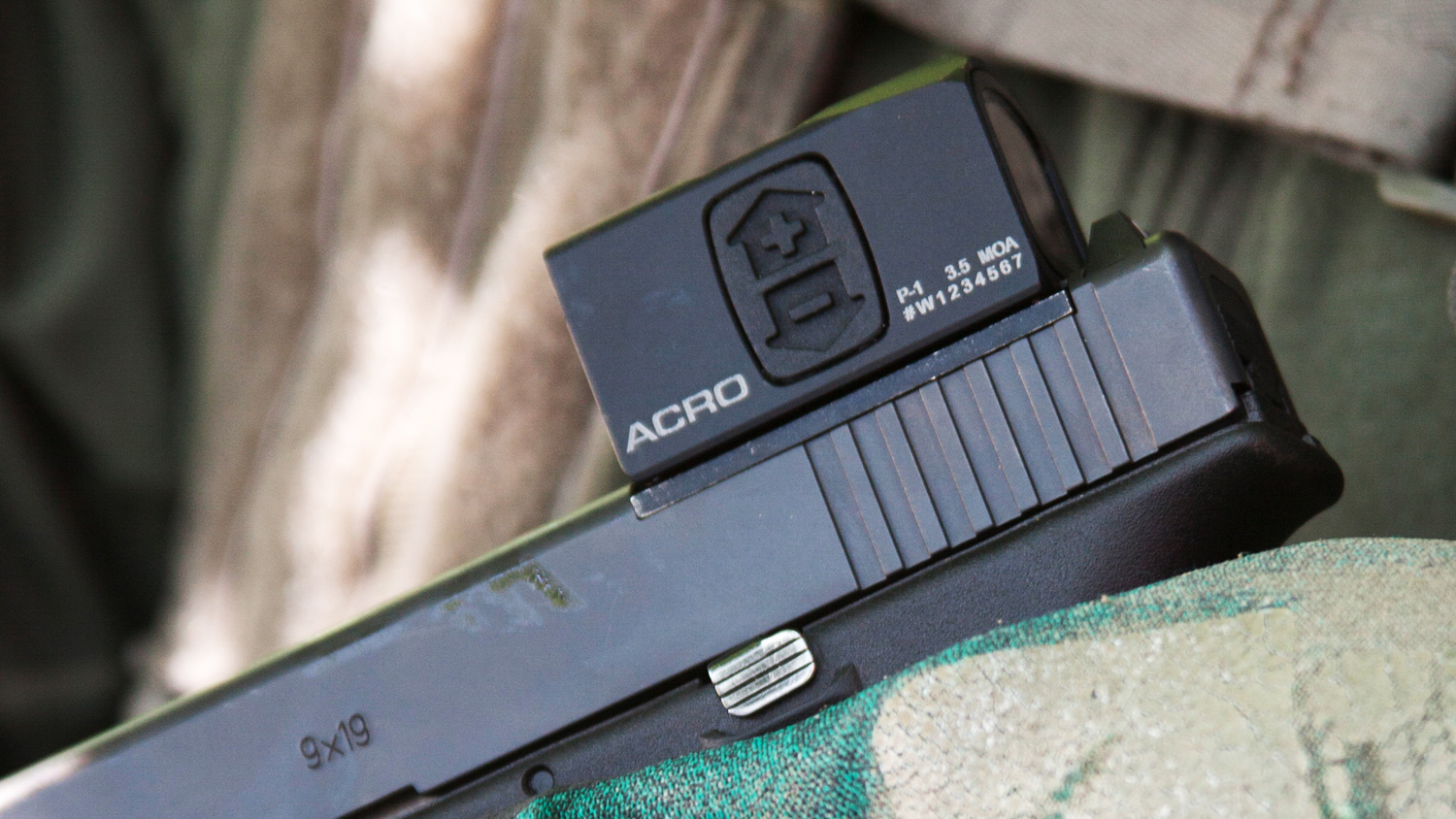 ACRO P-1 on Glock pistol