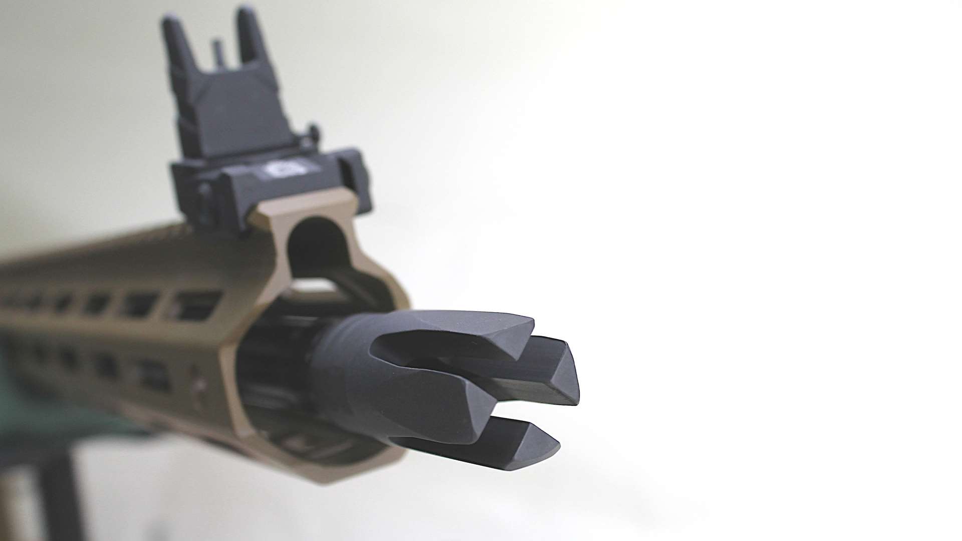 Flash hider