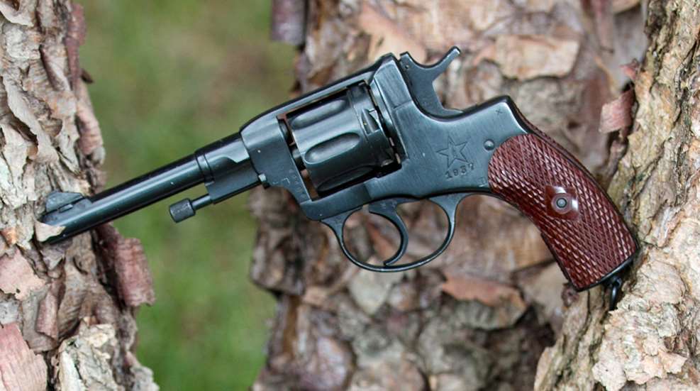 revolvers2.jpg