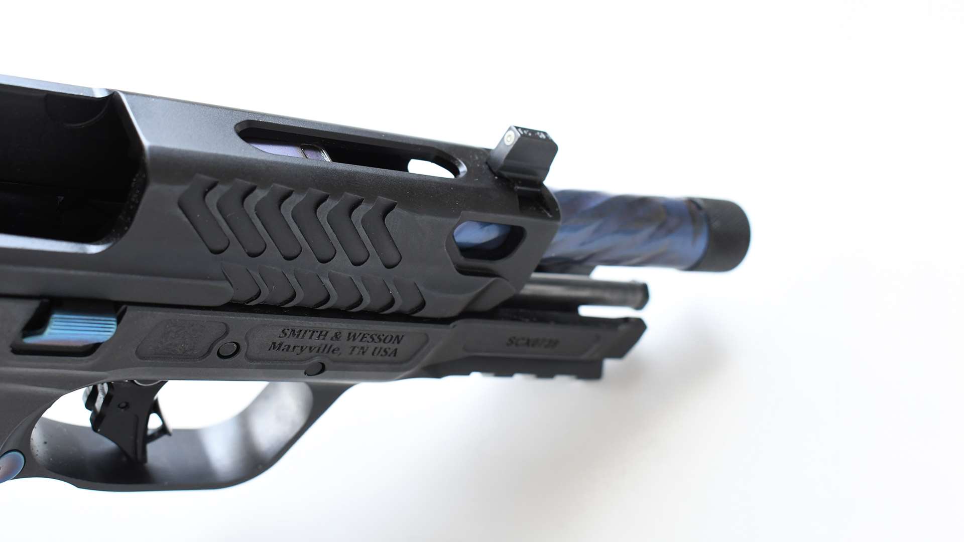 M&amp;P slide