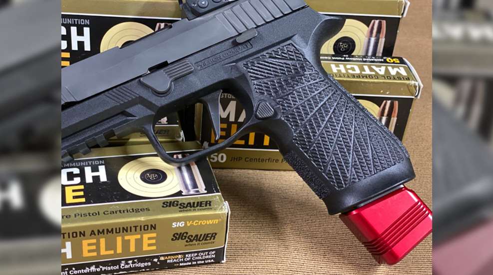 wilsoncombat-320-1.jpg