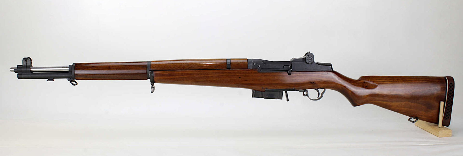 Converted M1 Garand with inserted 5-round M14 magazine