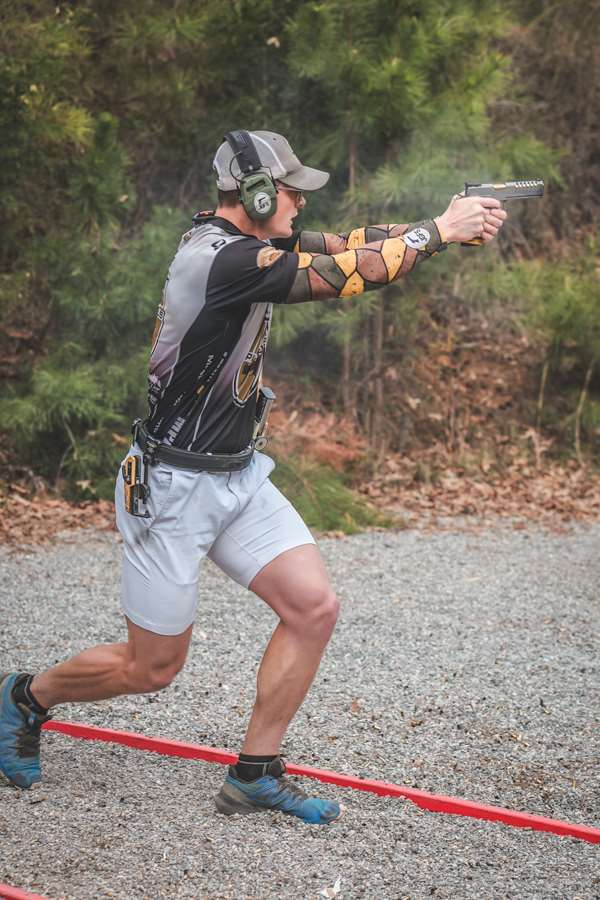 Joey Sauerland competing in Limited division
