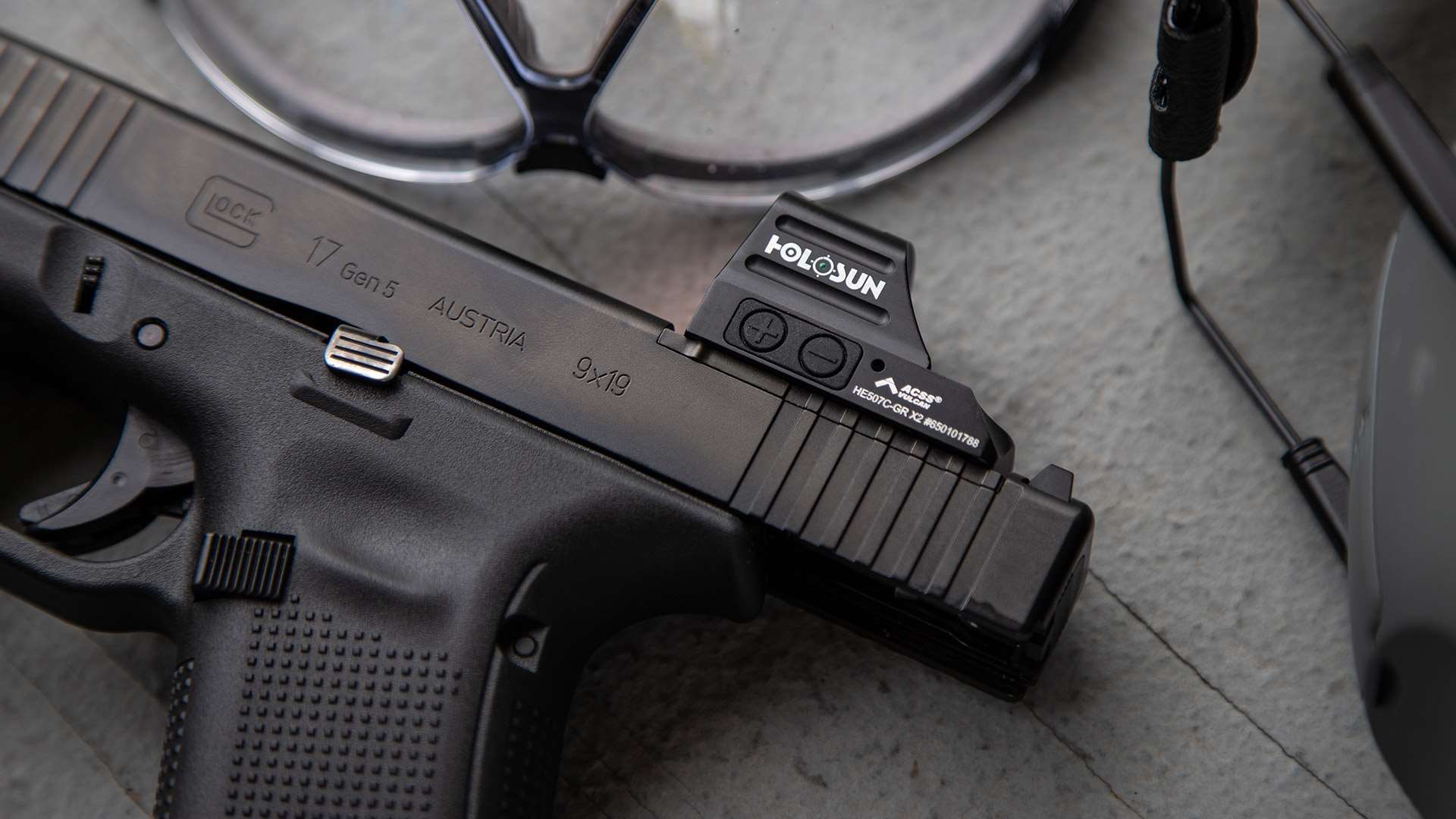 Holosun optic mounted on Glock G17