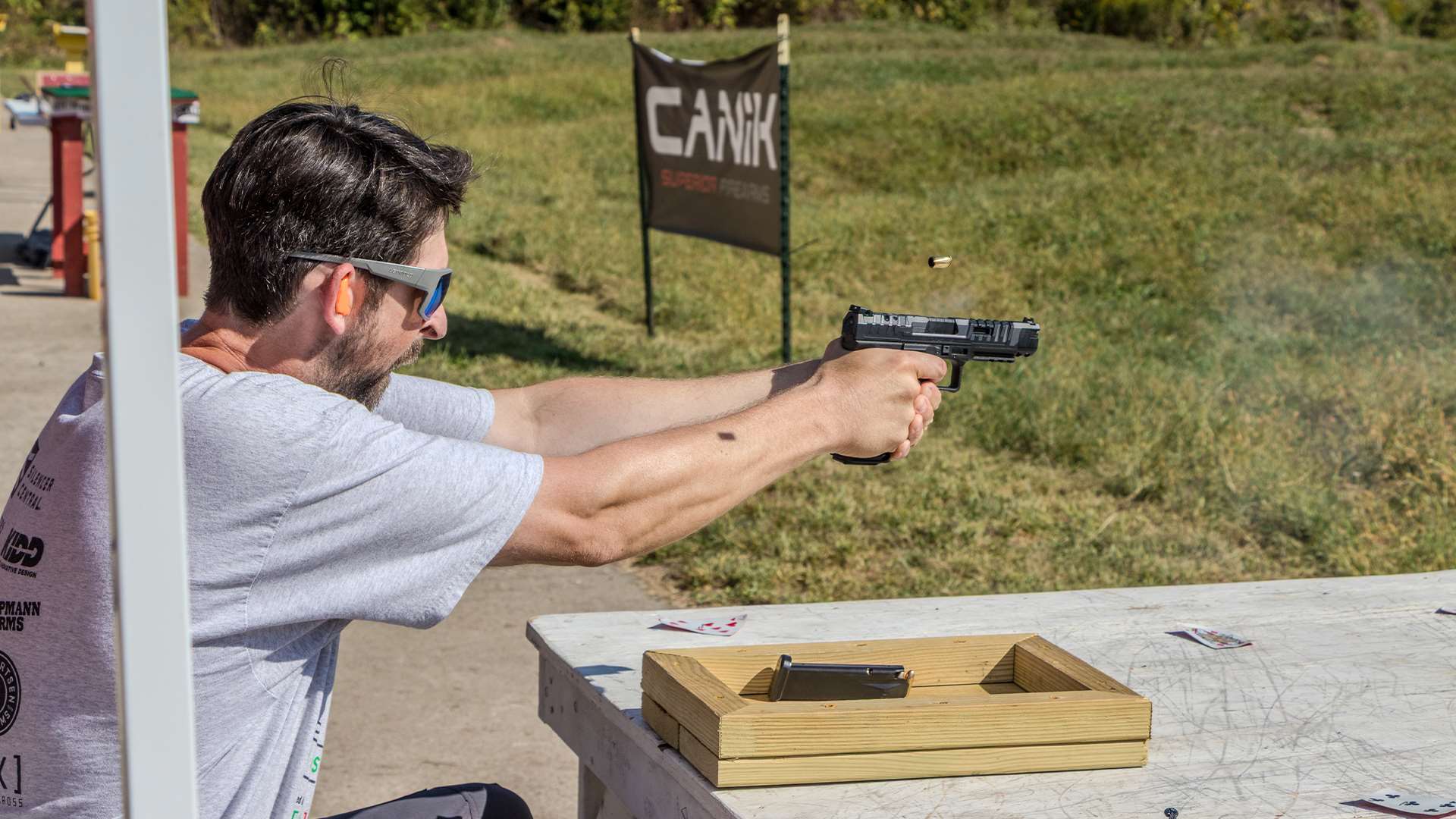 IDPA stage with Canik SFx Rival-S 9 mm handgun