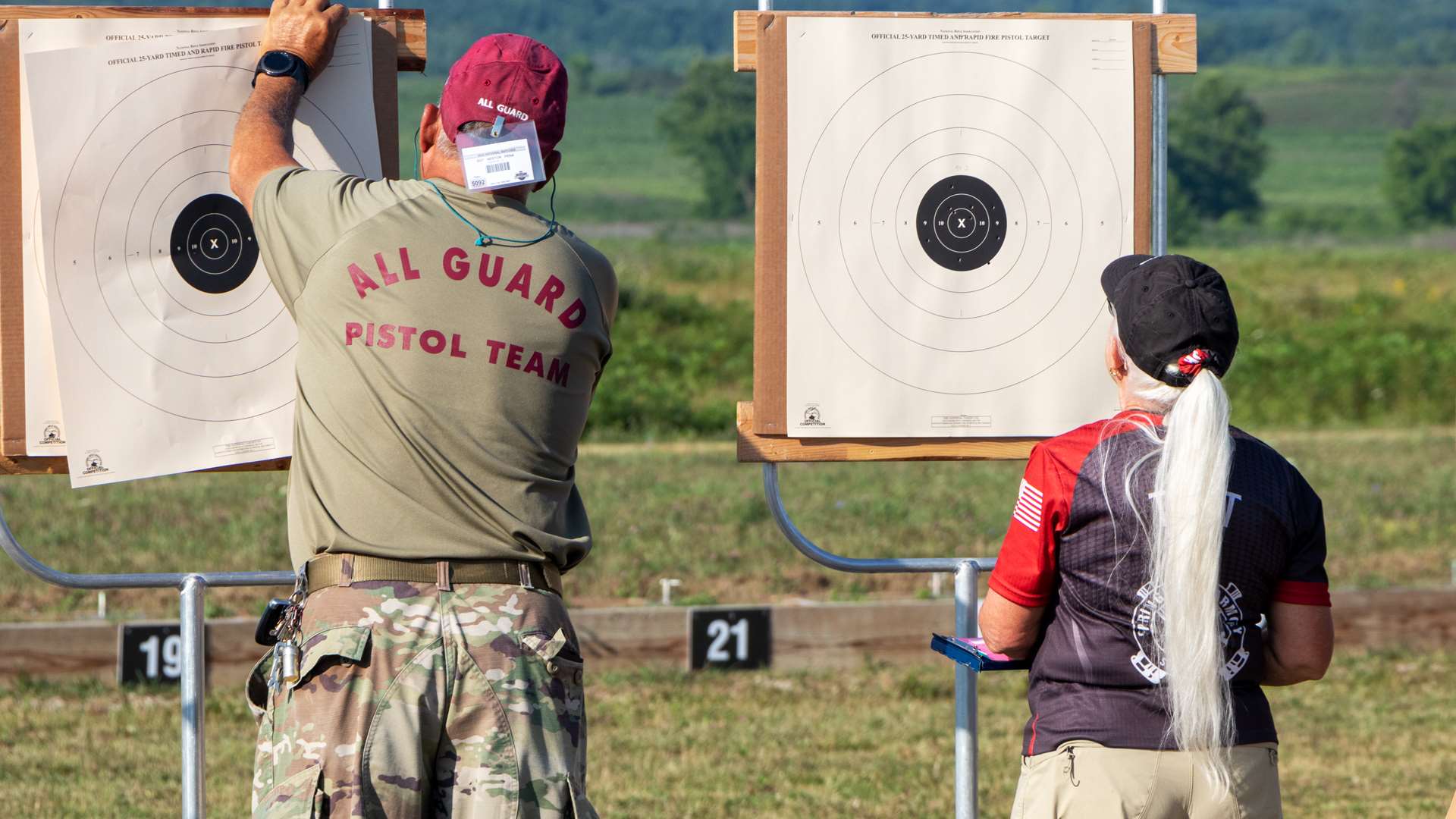 Scoring pistol targets