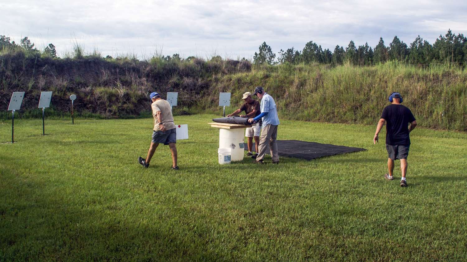 Steel Challenge competitors helping out with the match